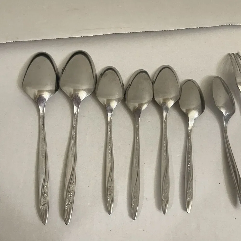 14 pc Wm A Rogers Deluxe Stainless Spanada La Rose Floral Scroll Flatware Lot